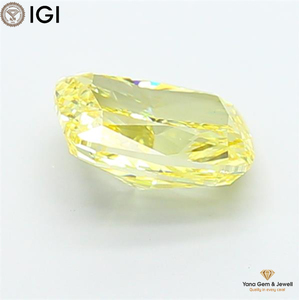 Diamant de laboratoire CVD de 2,02 carats, taille coussin, couleur jaune vif fantaisie, clarté VS1, avec certificat IGI, pour une bague de mariage intemporelle - Product Image 3
