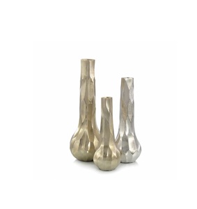 Florero de Metal Clásico, Decorativo, Hecho a Mano, Centro de Mesa Premium, Arreglo Floral Elegante, Colección de Lujo para Interiores del Hogar - Product Image 5