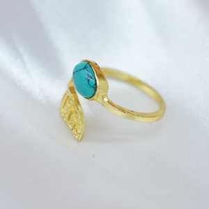 Bague en turquoise naturelle plaquée or et argent, faite à la main, motif feuille, pierre précieuse, bague ouverte, bijoux fins tendance - Product Image 2