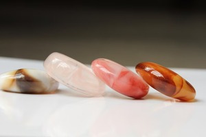 Bague en résine époxy polie à la main, écologique, de qualité supérieure, bijoux artisanaux modernes à prix de gros - Product Image 2