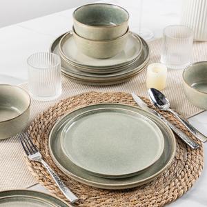 Ensemble d'assiettes et de bols en céramique Olive Glow, finition rustique lisse, design empilable durable, idéal pour les dîners familiaux modernes - Product Image 1