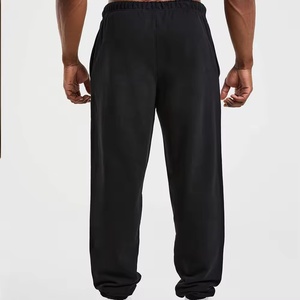 Pantalon de jogging streetwear personnalisé de haute qualité, coupe ample, en coton épais 600 GSM, gris, jambe large droite, pour homme - Product Image 3