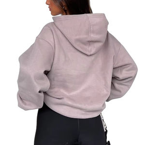 Sudadera con Capucha Extra Grande Personalizada para Mujer, de Forro Polar, Color Gris Claro con Mangas Color Granate, Informal, Cómoda, Estilo Urbano, 100% Algodón - Product Image 4