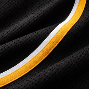 ชุดบาสเก็ตบอลแบบสั่งทำ OEM ไซส์ใหญ่พิเศษ ผ้าโพลีเอสเตอร์ 100% ระบายอากาศ แห้งเร็ว พิมพ์ลายชื่อและหมายเลขผู้เล่น - Product Image 4