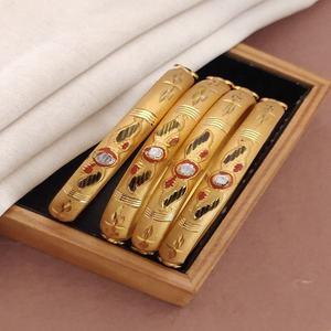 Dernier Designer Imprimé Banglesh Set Pour Toutes Les Occasions De Mariage Indien Disponible Au Prix De Gros - Product Image 3