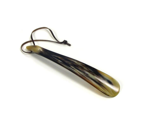 Calzador de cuerno de búfalo y buey auténtico hecho a mano, el más vendido, con correa de cuero, precio de fábrica, India - Product Image 1