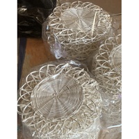 Napperon en rotin tissé, sous-verre en bois, assiettes de chargement rondes en forme de fleur, fournitures de décoration de mariage blanches et brunes