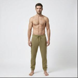 กางเกงบาสเก็ตบอลแบบขาดติดกระดุมผ่าข้างสำหรับผู้ชายกางเกงวิ่งออกกำลังกายแบบแอคทีฟพร้อมแถบด้านข้างสำหรับผู้ชาย - Product Image 1