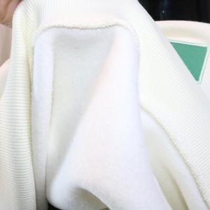 เสื้อสเวตเชิ้ตคอกลม DEW Letter ทรงปกติสำหรับผู้ชาย ผ้าฝ้ายฟลีซ 100% สวมใส่สบาย สไตล์ลำลองสำหรับฤดูใบไม้ร่วง เส้นด้ายละเอียด - Product Image 5