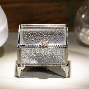 กล่องใส่เครื่องประดับวินเทจ กรอบโลหะกระจก กล่องเก็บเครื่องประดับคุณภาพพรีเมียม กล่องจัดระเบียบโชว์เครื่องประดับ - Product Image 5