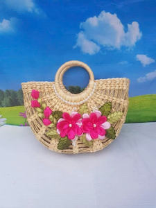 Bolso Triangular Pequeño Hecho a Mano con Jacinto de Agua, Bolso de Playa Tejido Ecológico para Mujer - Product Image 6