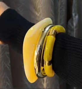 กำไลข้อมือเรซิ่นทันสมัยสำหรับผู้หญิง กำไลเรซิ่นหลากสี ชุดเครื่องประดับแฟชั่น กำไลแบบซ้อนได้ เครื่องประดับแขนแบบโดดเด่น - Product Image 3