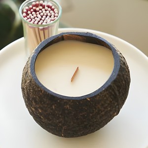 Bougie dans un bol en coquille de noix de coco, bon prix, du meilleur producteur, bougies décoratives en coquille de noix de coco, vente en gros - Product Image 1