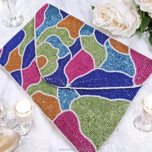 Bolso de mano de lujo con patrón abstracto, hecho a mano, con perlas y bordados, para noche, novia, boda, fiesta, diseño personalizado, botón de moda - Product Image 4