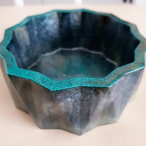 Elegante Maceta de Resina Hecha a Mano, Maceta Contemporánea para Hogar, Oficina y Espacios Comerciales, Soporte para Flores de Resina Epoxi para Regalo - Product Image 6