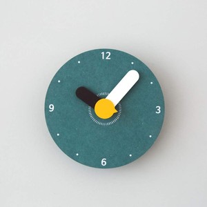 Horloge murale ronde en bambou éco-minimaliste avec motif abstrait et géométrique |   Montre durable |   Vente en gros |   Aqudus Saleem - Product Image 3