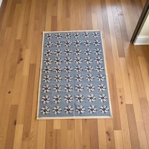 Alfombra de Lana Hecha a Mano con Patrón Abstracto, Alfombra Moderna de Lana Suave Tejida a Mano, Ecológica y de Pelo Corto para Sala de Estar y Dormitorio - Product Image 1