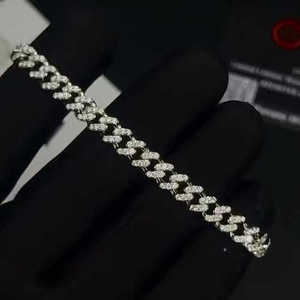 Bracelet cubain en moissanite simple rangée de 6 mm, bracelet tennis diamant, bijoux hip-hop, bracelet de luxe - Product Image 4