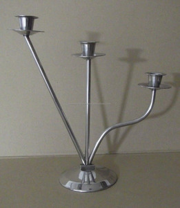 Candelabro de Aluminio Fundido de Alta Resistencia con 3 Luces • Decoración de Lujo Abstracta para Eventos de Hotel - Product Image 5