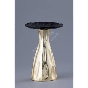 Porte-bougie en métal doré nordique, décoration moderne pour la maison, fournitures pour événements de Noël, support de bougie résistant à la chaleur fait à la main - Product Image 1