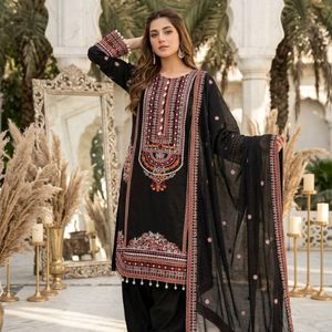 Elegante Conjunto de Traje Palazzo Mal Chanderi con Trabajo de Espejos y Dupatta Bordada – Perfecto para Celebraciones Festivas - Product Image 5
