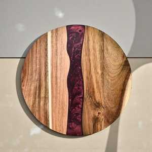 เขียงเรซิ่นอะคาเซีย CraftedGrain คุณภาพพรีเมียม ผลิตด้วยมือสำหรับเสิร์ฟชีส ขนมปัง และใช้ในบ้าน - Product Image 2