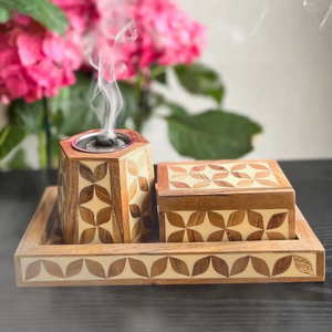 Ensemble brûleur d'encens Bakhoor en bois fait main avec boîte et plateau à motifs incrustés, support d'aromathérapie - Product Image 1