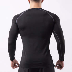 Camiseta Deportiva de Compresión Ajustada Personalizada para Hombre, Camiseta de Gimnasio de Poliéster y Elastano para Entrenamiento - Product Image 1
