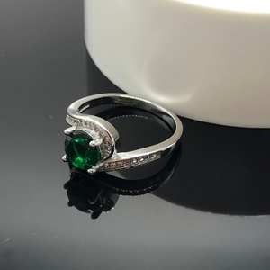 Bague de fiançailles, de promesse ou de mariage en argent sterling émeraude Swift, pierre précieuse, cadeau d'anniversaire pour femme - Product Image 3