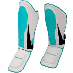 Espinilleras de PU para adultos, color blanco, verde azulado, negro, cierre de gancho y bucle, equipo de protección ligero para deportes en todas las estaciones - Product Image 1