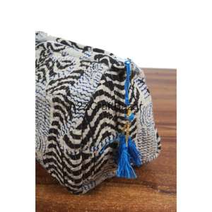 Juego de Bolsas Acolchadas de Algodón 3 en 1 Hechas a Medida con Cierres para Boutiques, Tiendas Minoristas y Regalotecas, Bolsas Acolchadas Kantha con Estampado Étnico - Product Image 5