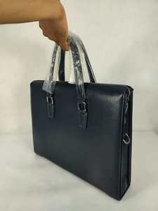 Maletín para Portátil de Negocios de Cuero Sintético PU con Correa de Hombro, Estilo Bolso de Mano, Impermeable y a Prueba de Polvo - Product Image 3