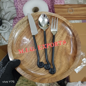 Fournisseurs en gros d'ensembles de couverts en acier inoxydable avec manche noir - Product Image 2