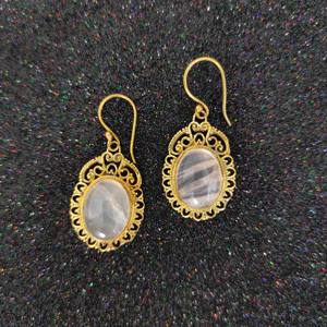 Elegantes Pendientes Colgantes de Cuarzo Rosa Chapados en Oro de 18K, Joyería Bohemia para Mujer con Piedras Preciosas Naturales Ovaladas, Perfecciones de Latón Indio - Product Image 5