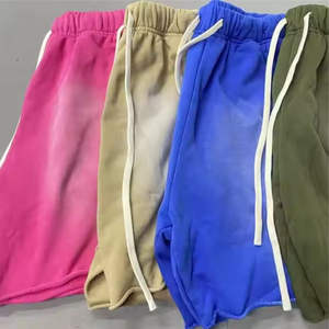 Shorts personalizados con lavado ácido, corte recto, estilo retro, con cordón ajustable, de algodón French Terry con dobladillo sin rematar para hombre. - Product Image 4