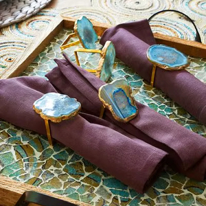 Ensemble d'anneaux de serviette en résine de style élégant pour la décoration de table de réception de mariage et les services de traiteur - Product Image 1