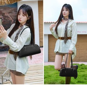 Borsa Boston Piccola in Pelle Cerata Effetto Olio Stile Retrò, Semplice a Tracolla per il Pendolarismo con Decorazioni di Paillettes, Borsa a Mano Casual con Motivo Struzzo - Product Image 4