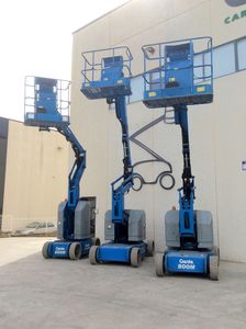 Plateforme de travail aérienne télescopique articulée autopropulsée hydraulique en acier, nacelle élévatrice Genie 0,5 tonne 8m/min - Product Image 5