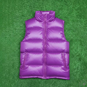 Chaleco Acolchado para Hombre de Primera Calidad, Tejido Cómodo y Transpirable con Impresión de Logotipo Personalizado - Product Image 3