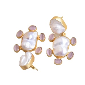 ต่างหูทรงหยดน้ำประดับมุกอัญมณีธรรมชาติชุบทองขัดเงาและเครื่องประดับทำมือ - Product Image 2