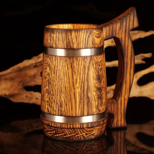 Jarra de Cerveza de Madera de Lujo con Detalles en Acero - Product Image 1