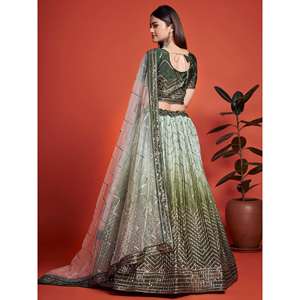 Lentejuelas verdes atractivas Chinon Mehendi Wear Lehenga Choli - Product Image 3