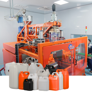 Máquina de Moldeo por Soplado de HDPE SAVY con 40% de Ahorro Energético, Totalmente Automática, para Fabricación de Latas de Plástico de 1-20L - Product Image 1