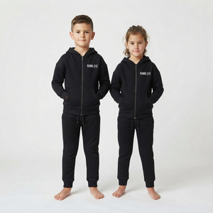Conjunto Deportivo Unisex de Dos Piezas con Sudadera con Cremallera Completa y Pantalones Jogger, Color Negro de Moda, Venta al Por Mayor, Logotipo Personalizado, Ropa Casual para Niños - Product Image 3