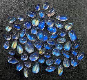 Venta al por mayor lote mejor calidad caliente arcoíris natural piedra lunar cabujón piedras preciosas sueltas mezcla tamaño forma azul fuego piedra lunar joyería - Product Image 1