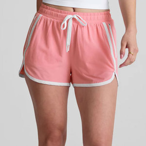 Textura transpirable con ajuste flexible, ideal para usar en la temporada de verano, para el tiempo en la playa, pantalones cortos Nora. - Product Image 1