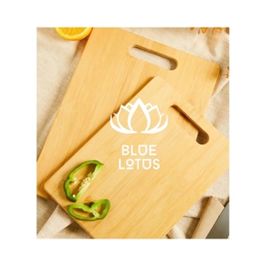 Tabla de cortar de bambú renovado, superventas, diseñada para cortar cebolla y servir pizza, sin químicos, apta para uso alimentario, para preparación de alimentos. - Product Image 1