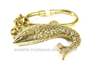 LLavero de Metal con forma de escultura de agua, llavero de Metal con diseño llamativo de Color dorado, gran oferta - Product Image 2