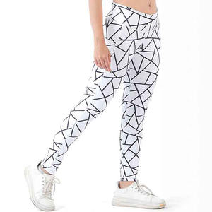 Leggings de Yoga de Alta Calidad para Mujer, Personalizables, Ajustados, con Logotipo Impreso, Cintura Media, Elásticos y Sin Costuras - Product Image 3
