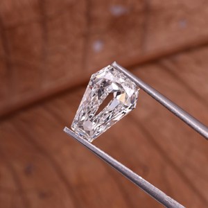 Diamant de laboratoire cultivé CVD de 1,00 carat, forme hexagonale, pureté VVS2, couleur F, pour la création de bijoux à prix abordable - Product Image 2